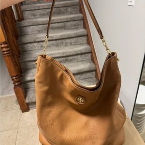 Tory Burch Leather Bag & matching zipup wallet Excellent condition cognac colour